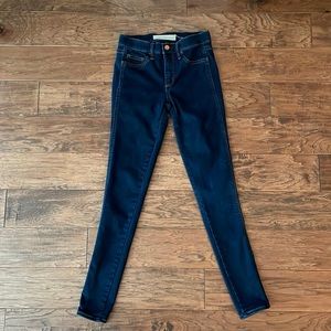 GAP Dark Wash Skinny Jean - Size 26 Long
